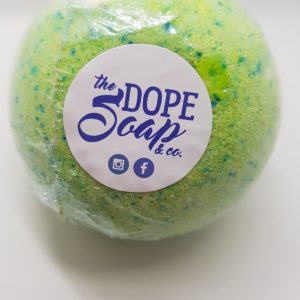 Coconut Swirl (Green/Blue Dots) – Bath Bombs – Dope Soap